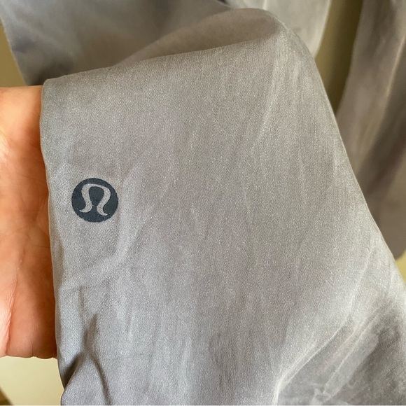 Lululemon Post Power Crop Fossil Grey Size 8 - Picture 11 of 14